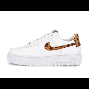 Nike Air Force one pixel 8.5